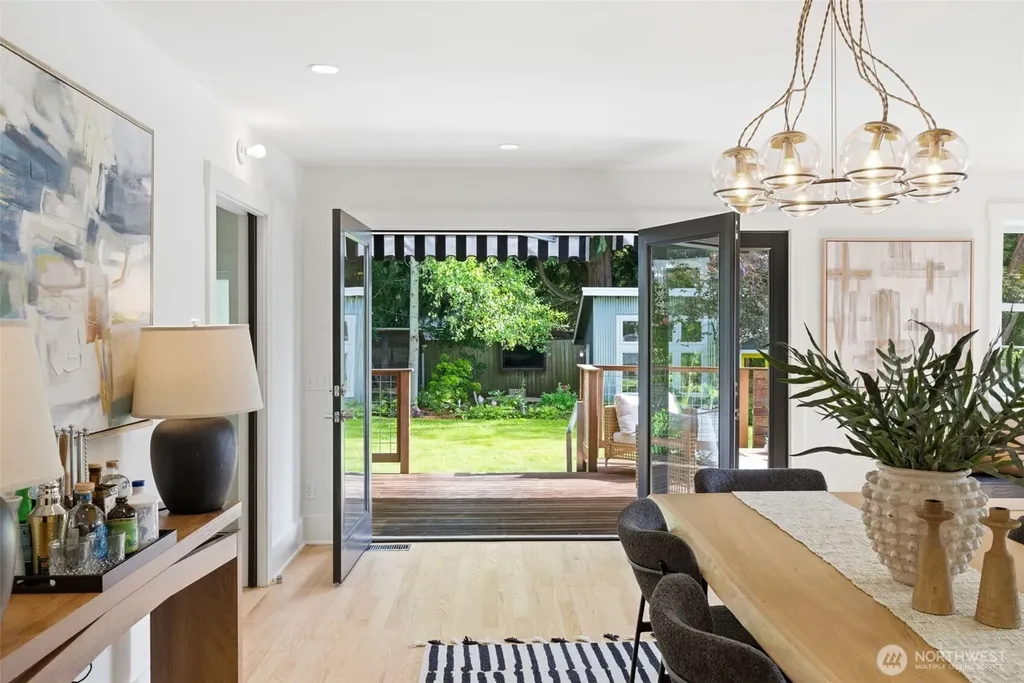 3033 NE 92nd Street Seattle WA 98115