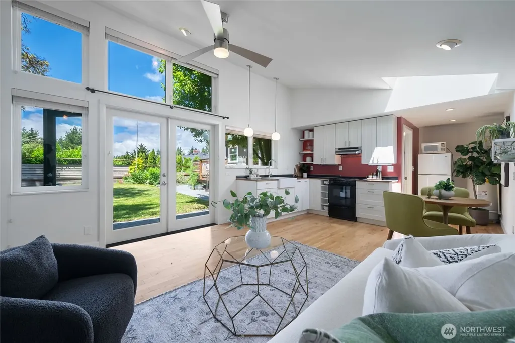 3033 NE 92nd Street Seattle WA 98115