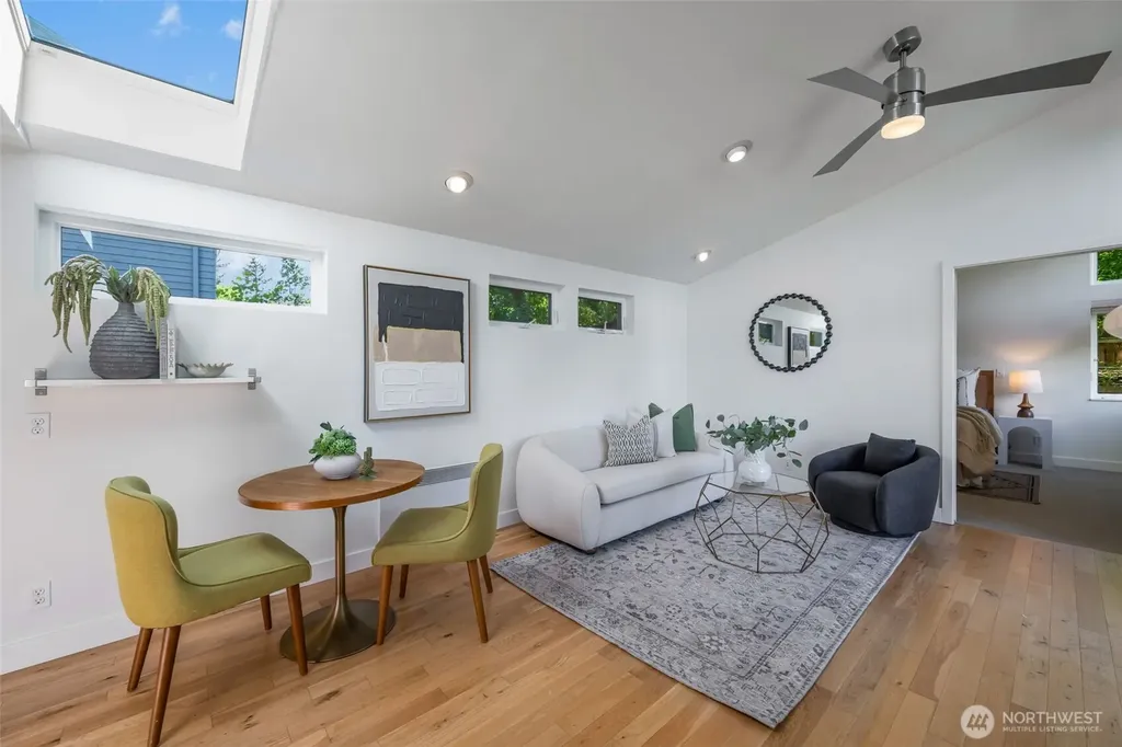 3033 NE 92nd Street Seattle WA 98115