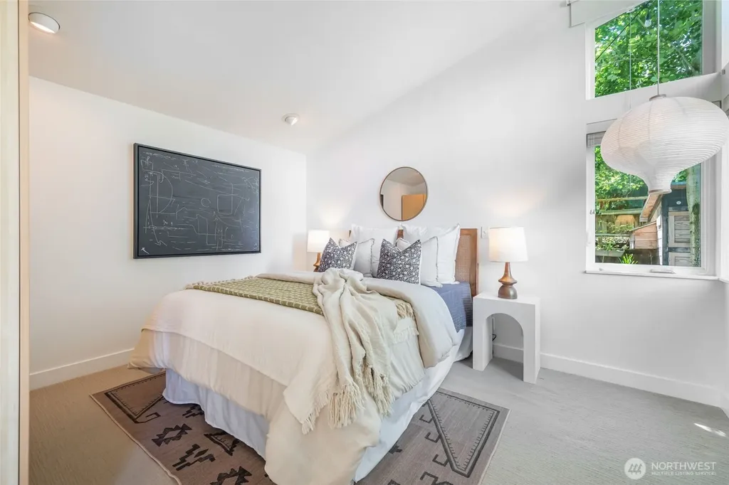 3033 NE 92nd Street Seattle WA 98115