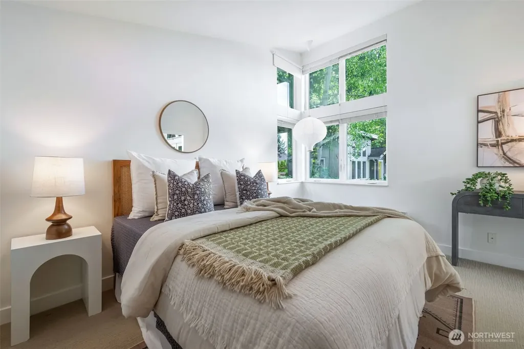 3033 NE 92nd Street Seattle WA 98115