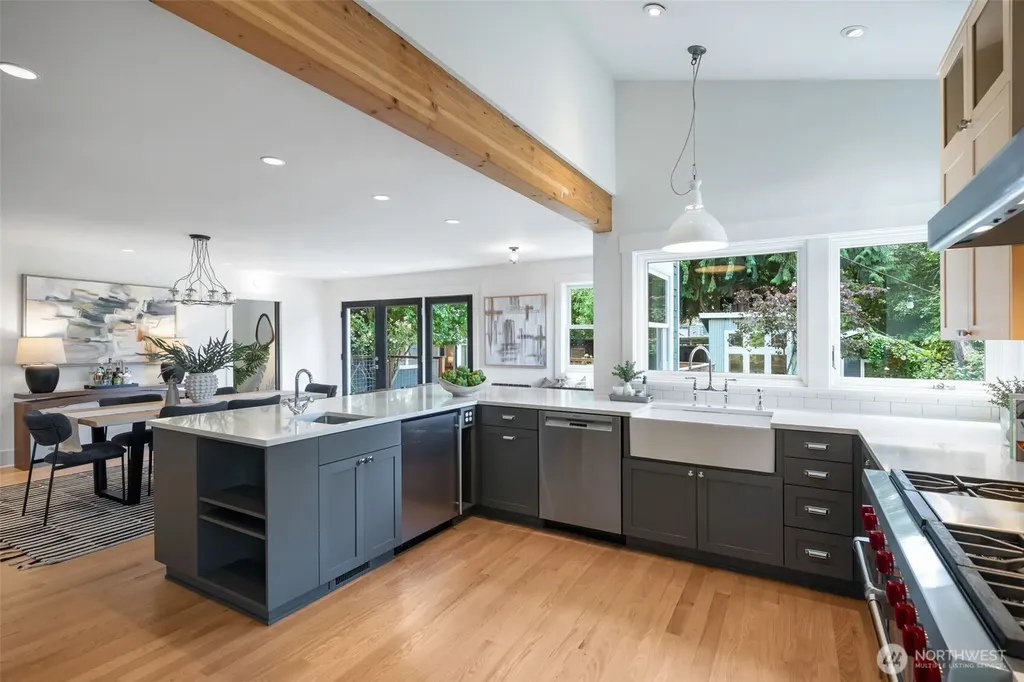 3033 NE 92nd Street Seattle WA 98115