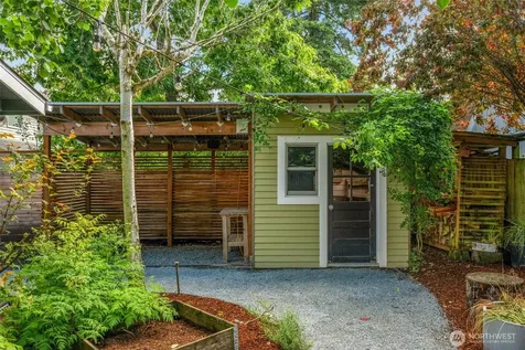 3033 NE 92nd Street Seattle WA 98115