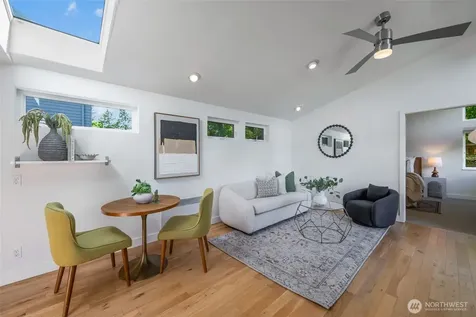 3033 NE 92nd Street Seattle WA 98115