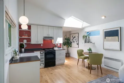 3033 NE 92nd Street Seattle WA 98115
