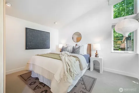 3033 NE 92nd Street Seattle WA 98115