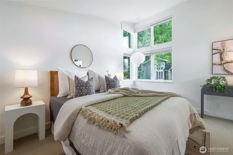 3033 NE 92nd Street Seattle WA 98115