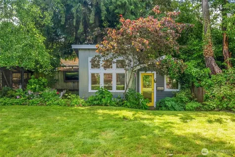 3033 NE 92nd Street Seattle WA 98115