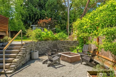 3033 NE 92nd Street Seattle WA 98115
