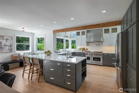3033 NE 92nd Street Seattle WA 98115