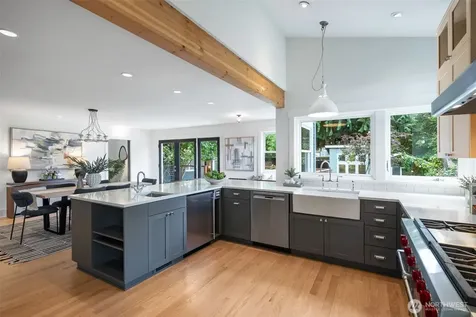 3033 NE 92nd Street Seattle WA 98115