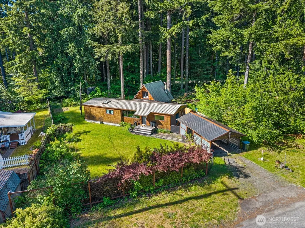 109 Mt Rainier Drive Packwood WA 98361