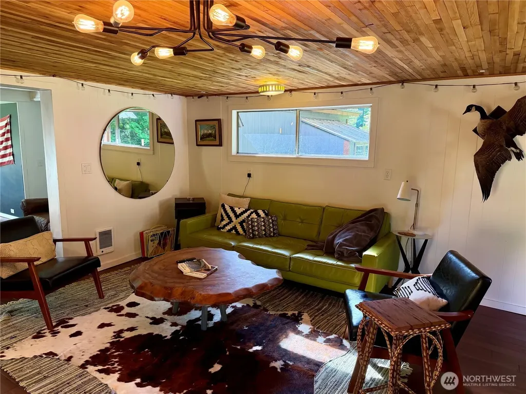 109 Mt Rainier Drive Packwood WA 98361