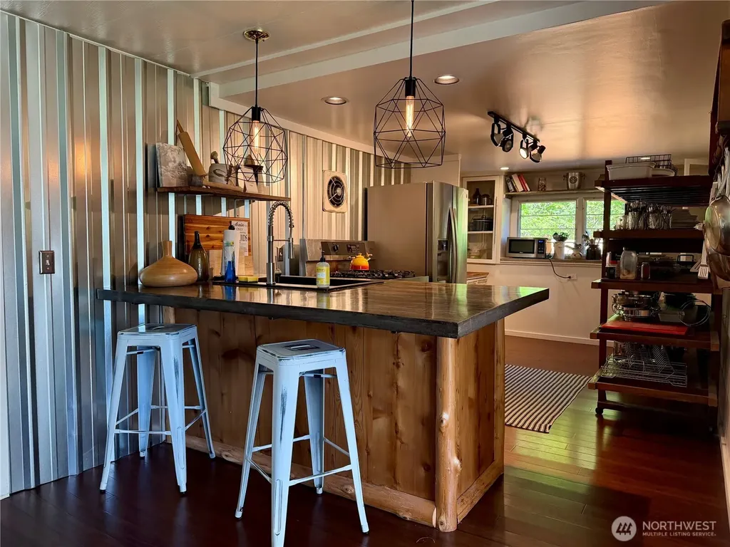 109 Mt Rainier Drive Packwood WA 98361