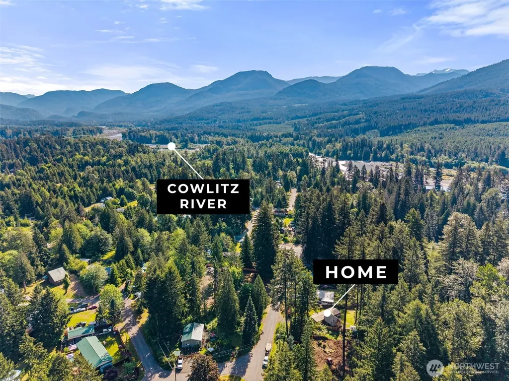109 Mt Rainier Drive Packwood WA 98361