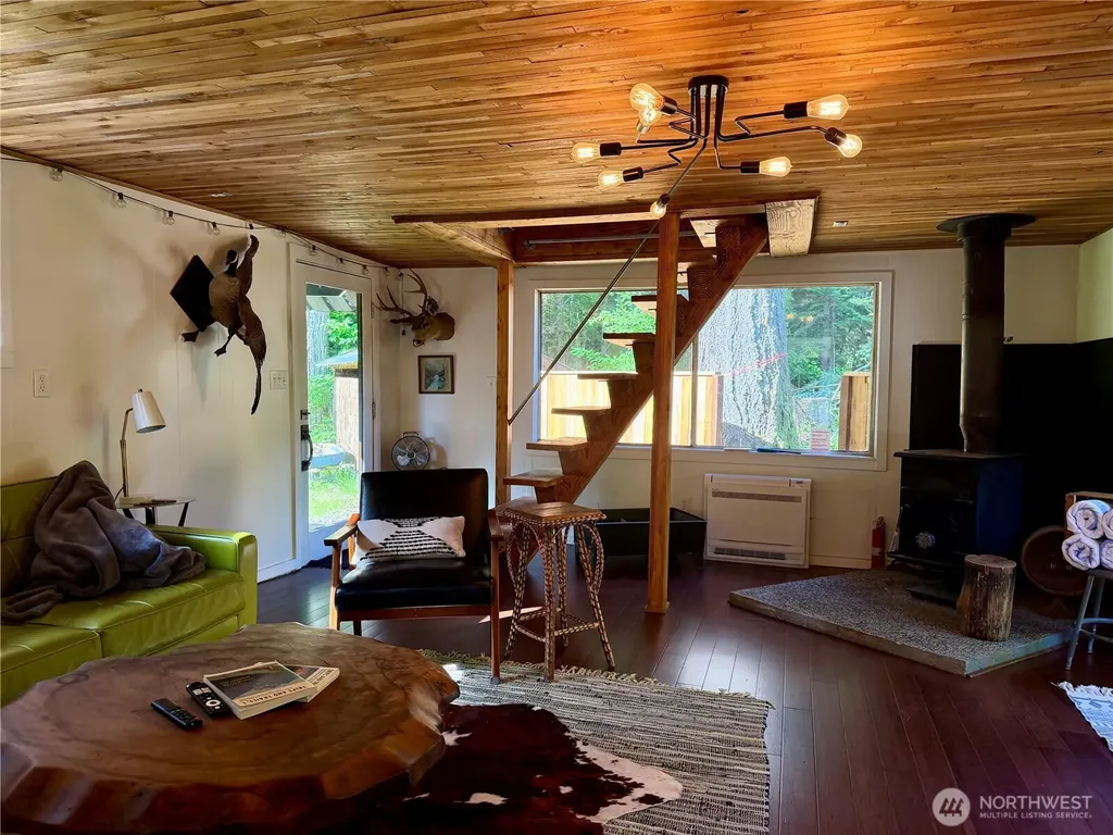 109 Mt Rainier Drive Packwood WA 98361