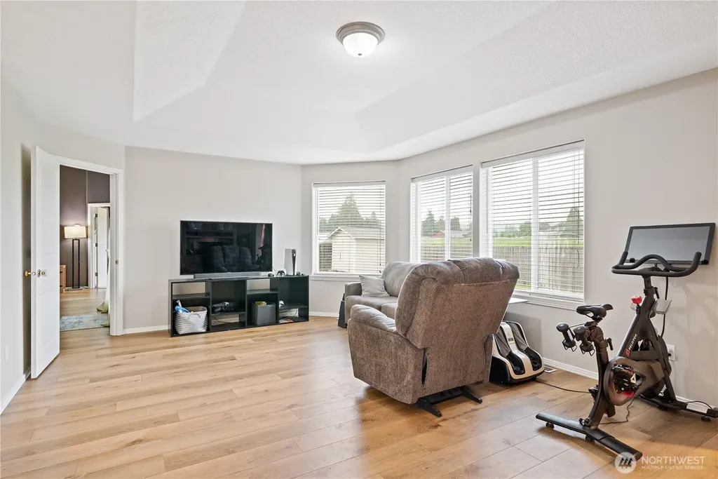 2350 Jathom Lane Longview WA 98632