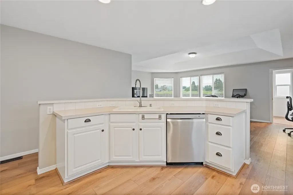 2350 Jathom Lane Longview WA 98632