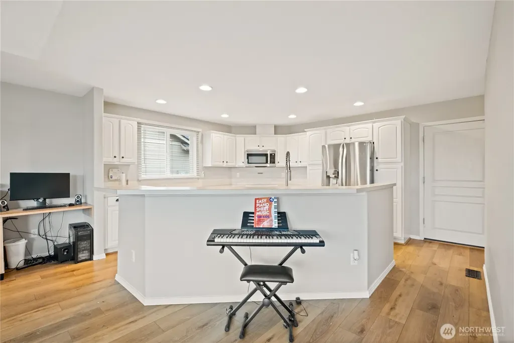 2350 Jathom Lane Longview WA 98632