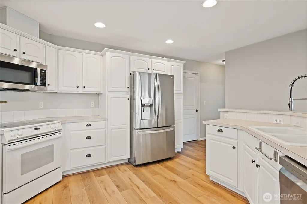 2350 Jathom Lane Longview WA 98632