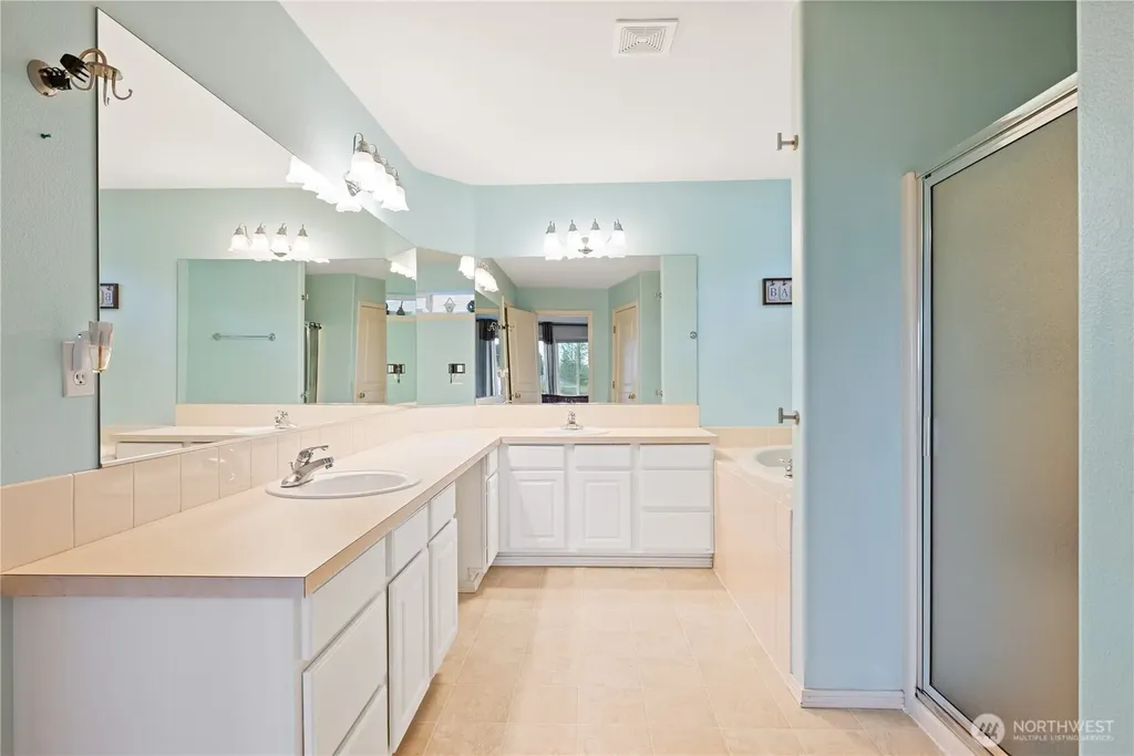 2350 Jathom Lane Longview WA 98632