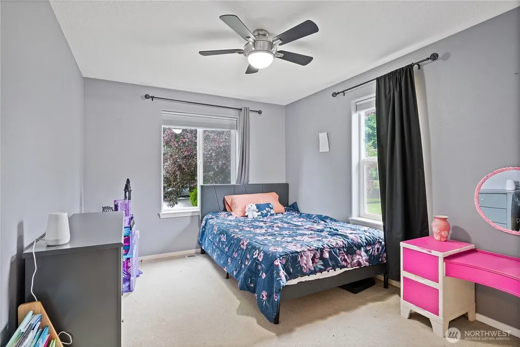 2350 Jathom Lane Longview WA 98632
