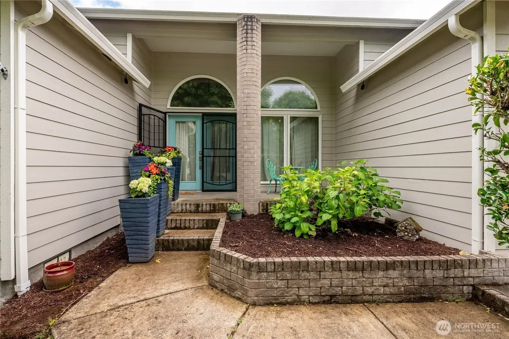 2350 Jathom Lane Longview WA 98632