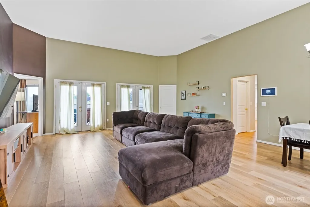 2350 Jathom Lane Longview WA 98632