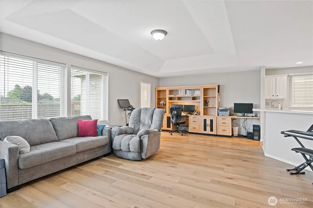 2350 Jathom Lane Longview WA 98632