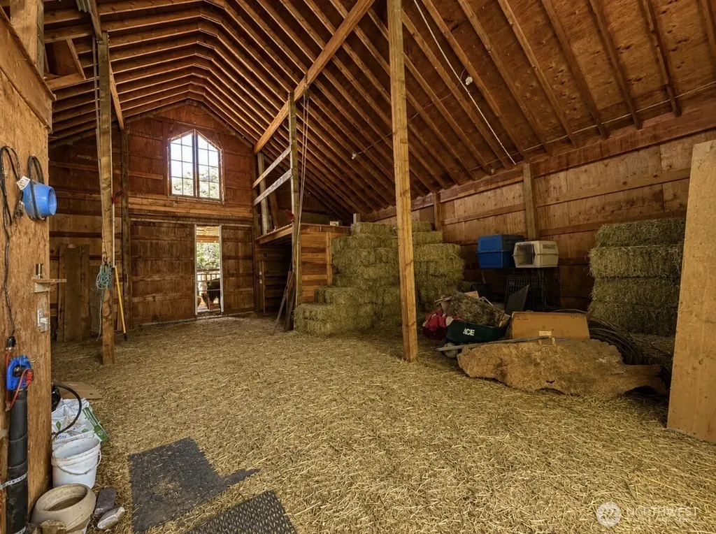 16 Mossy Rock Road Oroville WA 98844