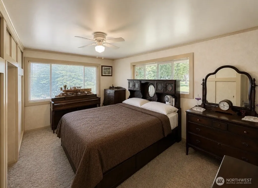 16 Mossy Rock Road Oroville WA 98844