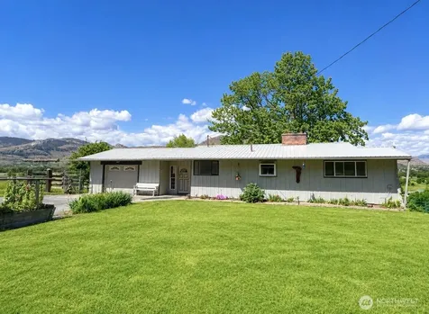 16 Mossy Rock Road Oroville WA 98844
