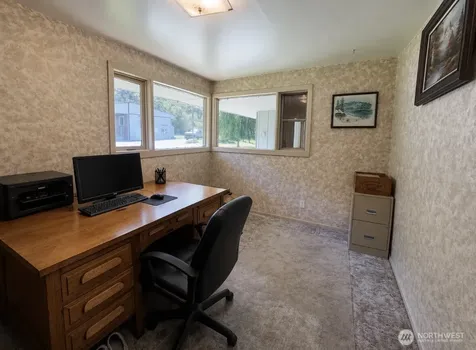 16 Mossy Rock Road Oroville WA 98844