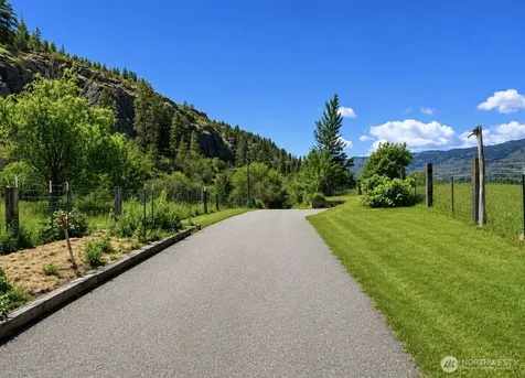 16 Mossy Rock Road Oroville WA 98844