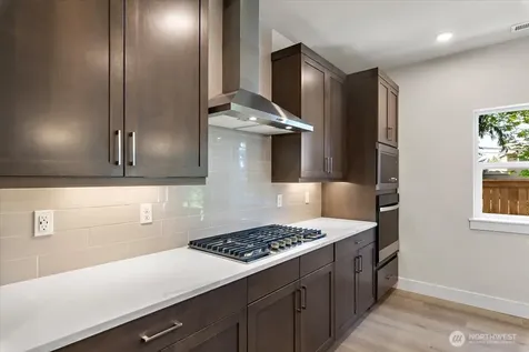 17915 Sunset Road Bothell WA 98012