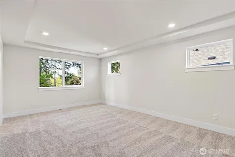 17915 Sunset Road Bothell WA 98012