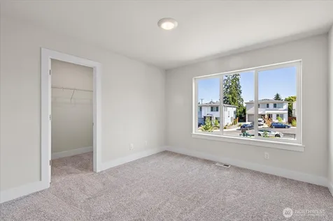 17915 Sunset Road Bothell WA 98012