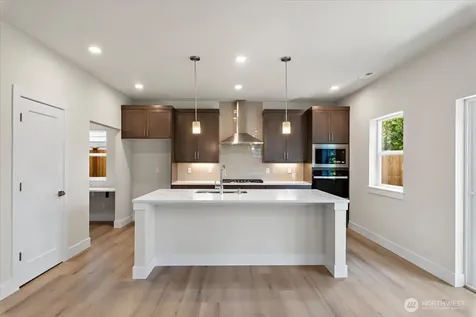 17915 Sunset Road Bothell WA 98012