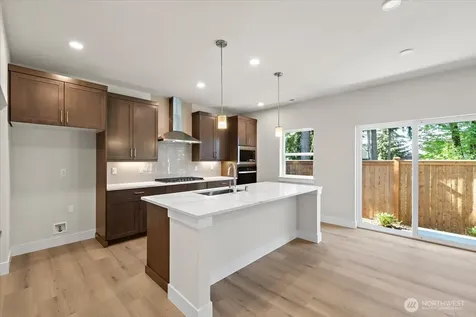 17915 Sunset Road Bothell WA 98012