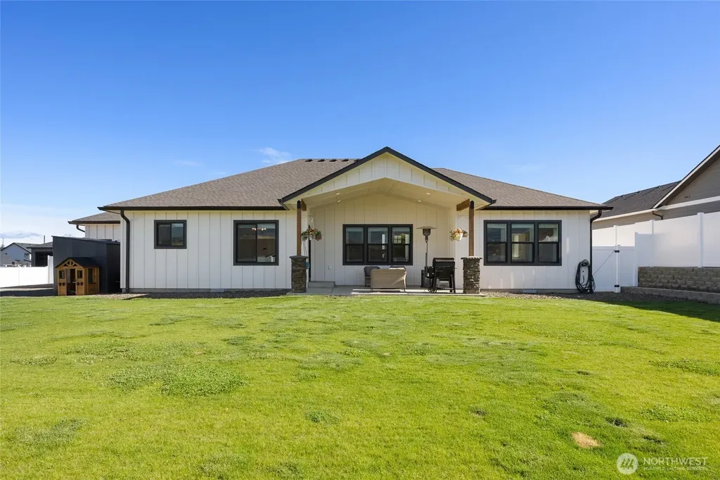 2590 Parkette Street SE East Wenatchee WA 98802