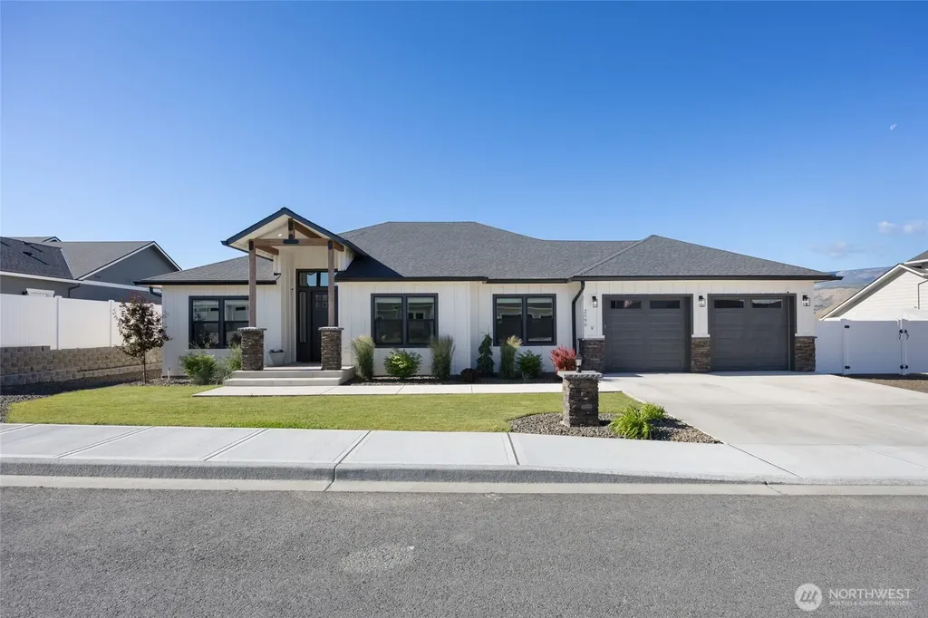 2590 Parkette Street SE East Wenatchee WA 98802