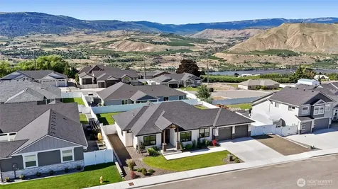2590 Parkette Street SE East Wenatchee WA 98802