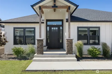2590 Parkette Street SE East Wenatchee WA 98802