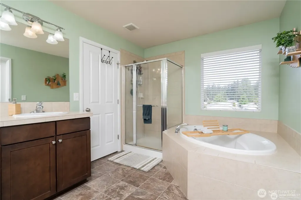 3017 Eagle Loop NE Olympia WA 98516