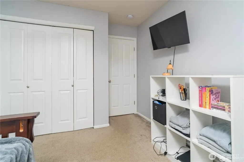3017 Eagle Loop NE Olympia WA 98516