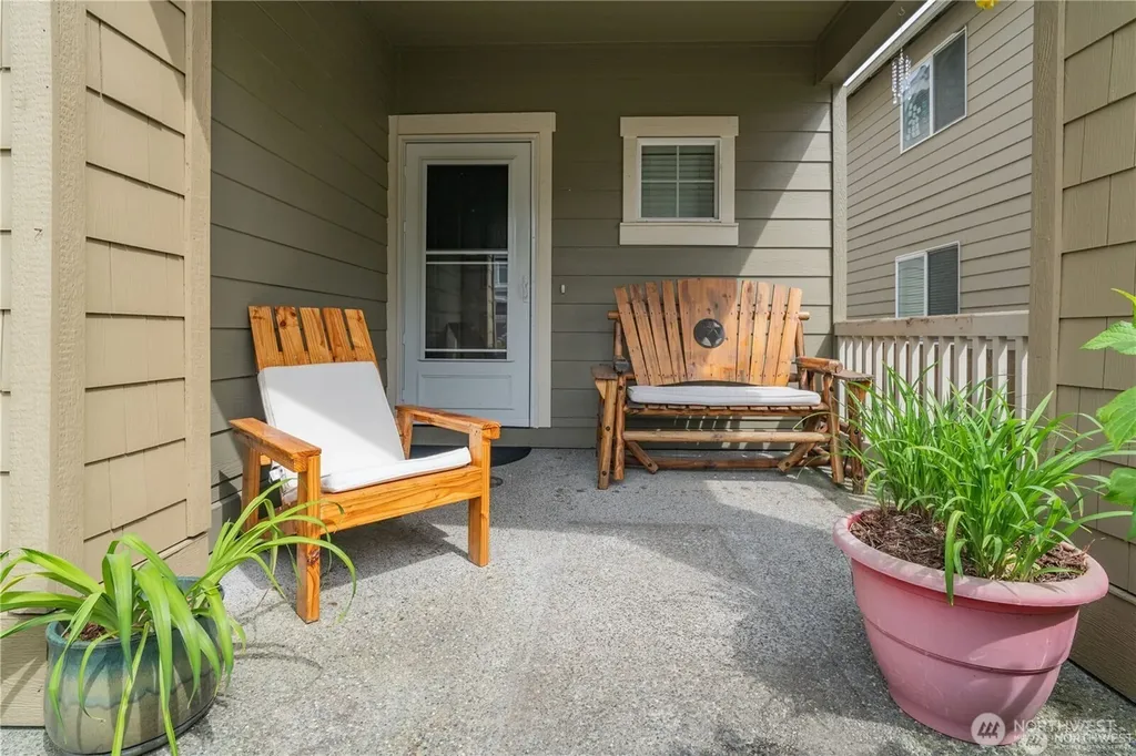 3017 Eagle Loop NE Olympia WA 98516