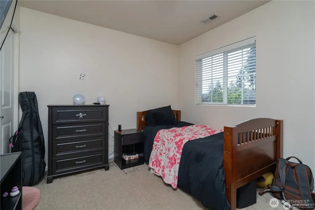 3017 Eagle Loop NE Olympia WA 98516