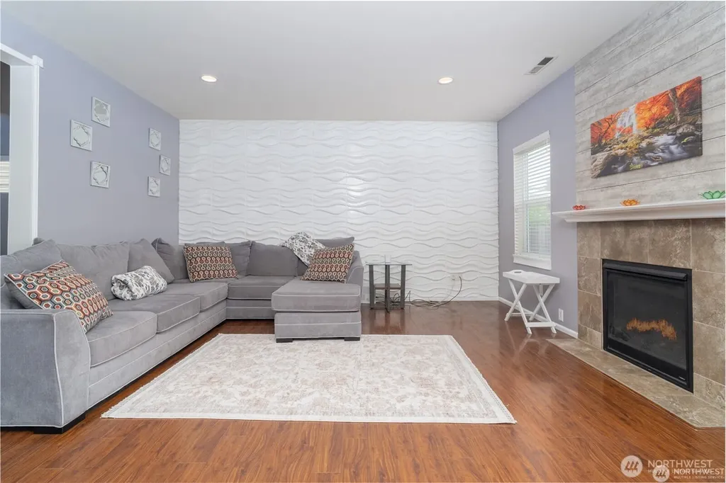 3017 Eagle Loop NE Olympia WA 98516
