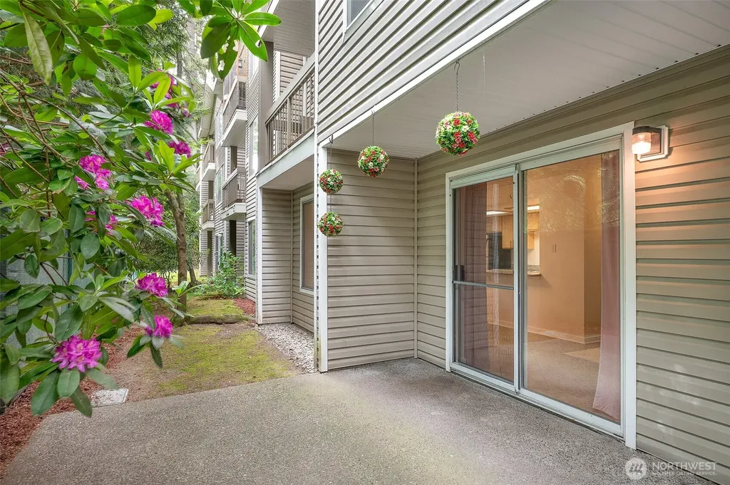 1475 N 200th Street Shoreline WA 98133