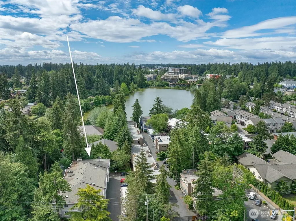 1475 N 200th Street Shoreline WA 98133
